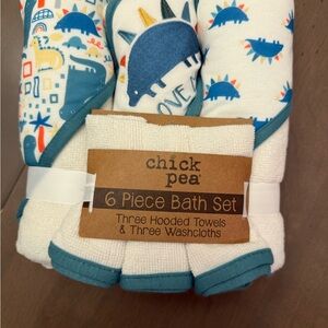 Chick Pea Blue and White 6 Piece Bath Set